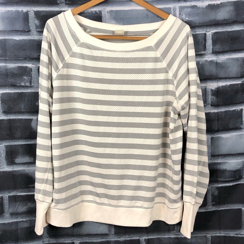 Xersion top.